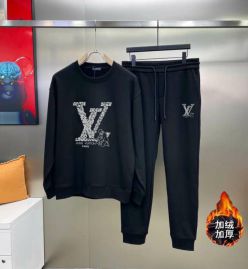 Picture of LV SweatSuits _SKULVM-4XLkdtn9329361